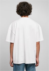 Off-White oversized tee