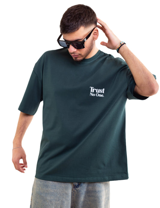 TRUST NO ONE OVERSIZED TEE